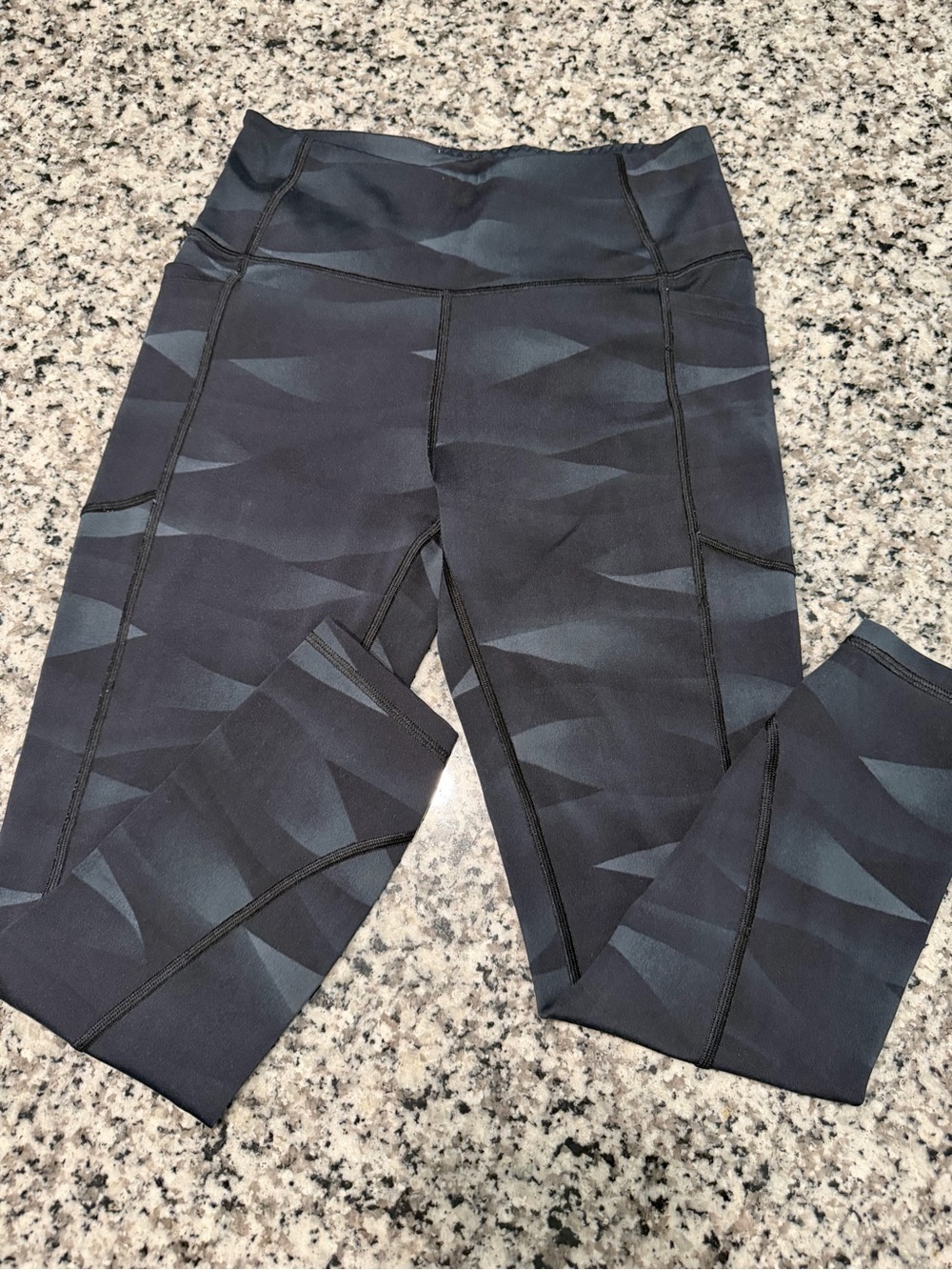 Victoria's Secret Black & Charcoal Geometric High-Rise Leggings